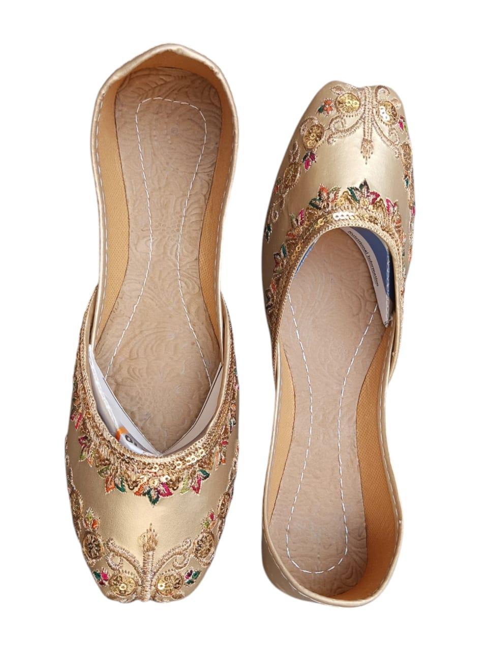 Women's Khussa Elegant Thread Work